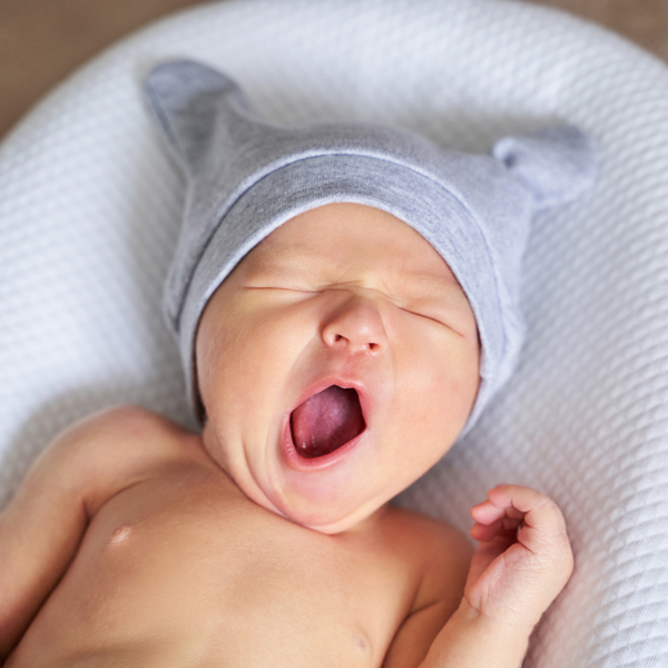 How to recognise the early signs your baby is tired