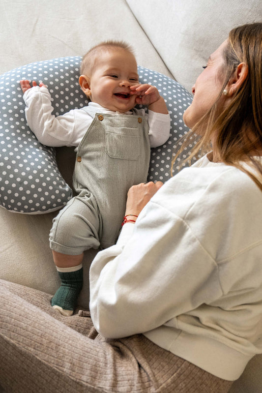 HUG BABY Breastfeeding Pillow - Grey