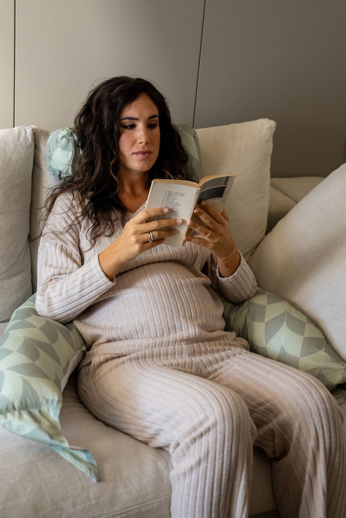 Pregnancy and breastfeeding pillow Koala Hugs Plus